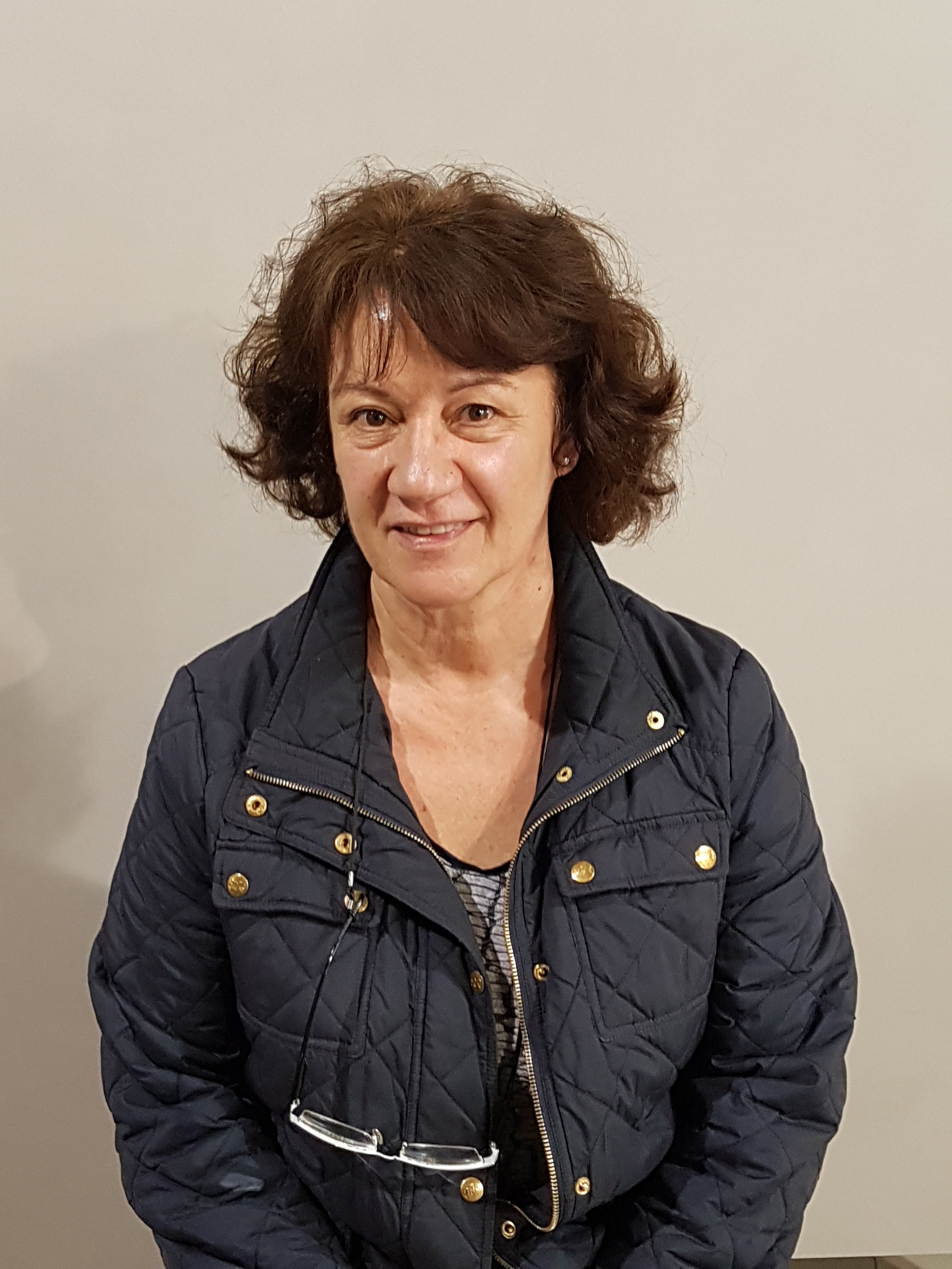 Gemma Savalls – Cap de compres gemma savalls